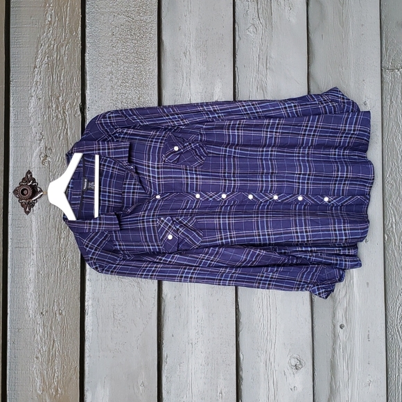 Torrid Plaid Shirt - Picture 4 of 12